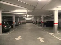 Apartamentos Albatros - parking