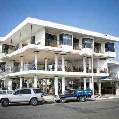 Hotel Las Brisas Hotel Exterior