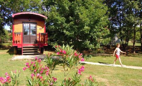 Cabane Perchée Spa Dordogne la Ferme de Sirguet - Housity