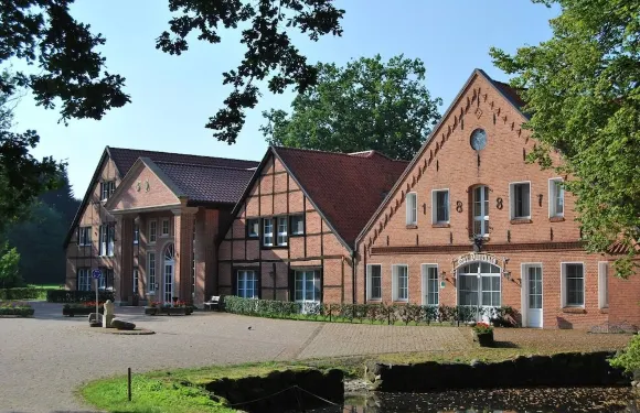 古特敦內博高爾夫酒店