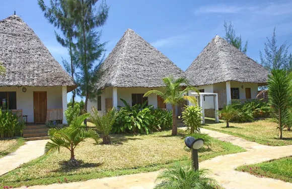 迪亞尼露營地和小屋