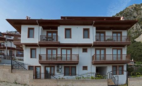 Portofino Apartments - Housity