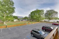 Vagabond Inn Bishop - Motels