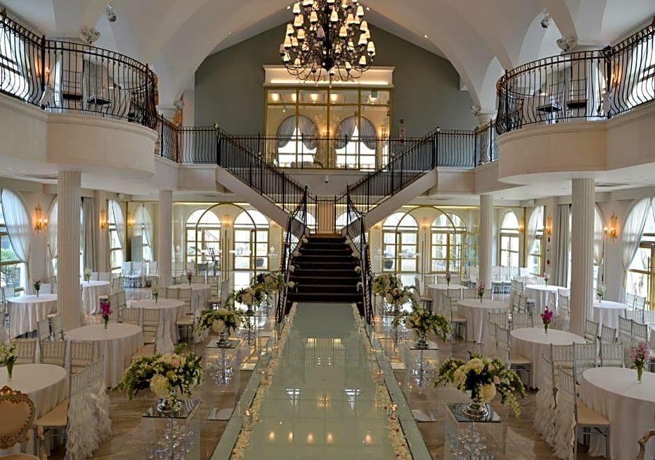 3. 라마다 송도 호..