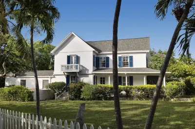 Tamarind 4 Bedroom Home Hotels near Leon Levy Native Plant Preserve