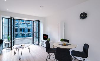 Hilltop Serviced Apartments - Piccadilly