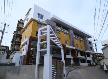 Meenakshi Inn