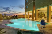 Courtyard Dallas Carrollton and Carrollton Conference Center Hotels in Carrollton