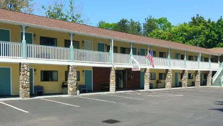 Hampton Motor Inn