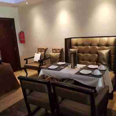 Check Inn Hotel Abuja Dining/Meeting Rooms