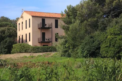 Le Domaine de la Mer - Appartements de Plage Dans un Cadre Enchanteur Các khách sạn ở Giens