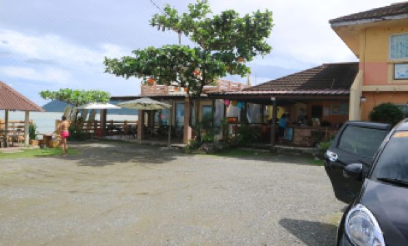 S.M.A.R.T. Beach House - Housity