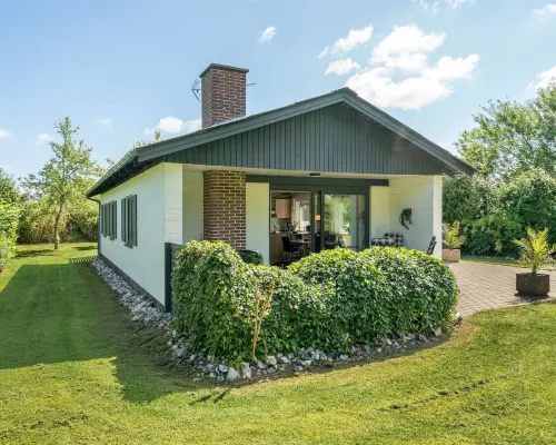 "Suni" - 400m from the Sea Hotels in Middelfart