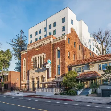 Hyatt House Sacramento/Midtown Hotels near McKinley Park