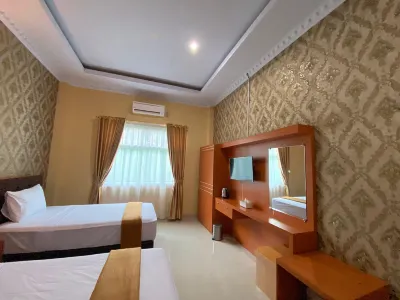 Wisma Jannatun Naim Lampung Hotels near Kampoeng vietnam