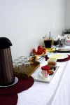 โรงแรม เซ็นทรัล สวีทส์ - พร้อมอาหารเช้า