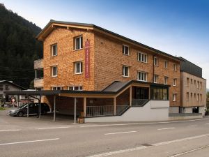 Alpine Lodge Klösterle am Arlberg - dort wo persönlicher Service noch Groß geschrieben wird