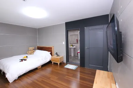 Uljin Blue Ara Pension