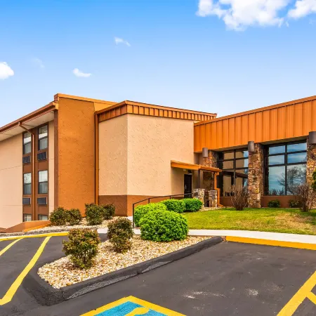 Best Western Center Pointe Inn