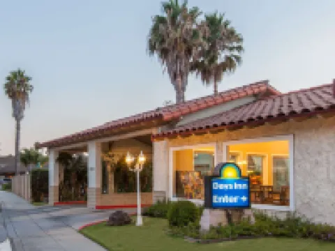 Days Inn by Wyndham Camarillo - Ventura Hotels in Camarillo