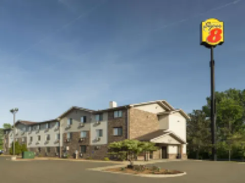 Super 8 by Wyndham Taylor/Detroit Area Hotels in Taylor