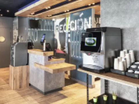 B&B Hotel Zaragoza Plaza Mozart 薩拉戈薩省酒店