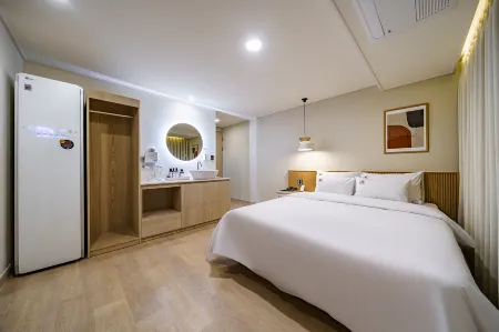 Daejeon Brown Dot Wolpyeong Branch