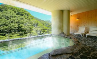 Ooedo Onsen Monogatari Higashiyama Grand Hotel - Housity