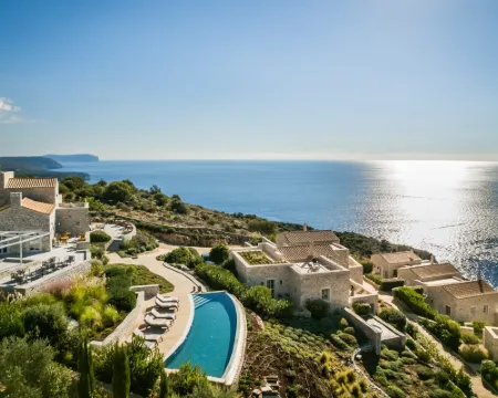 Ariá Estate Suites & Spa Hotels in Itilo