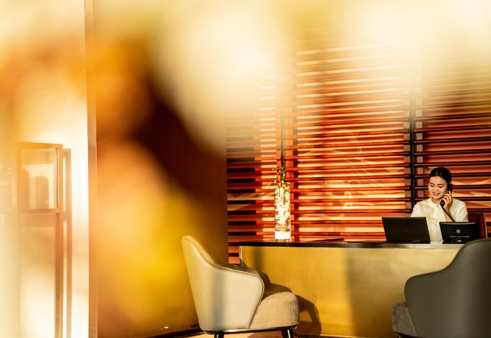 1. Crowne P..