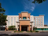 Hampton Inn & Suites St. Louis at Forest Park Hotel berhampiran Teater The Muny