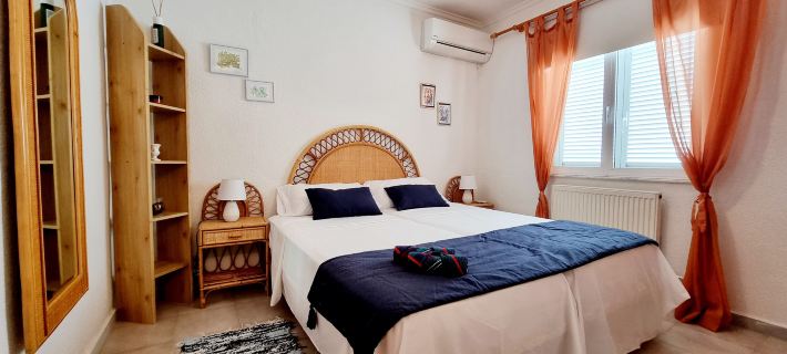 Detached Villa with Private Pool Ξενοδοχεία στην πόλη Torrevieja