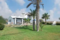 Sea Front Villa, Heated Private Pool, Amazing Location Paphos 323