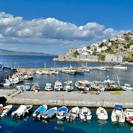 Douskos Port House