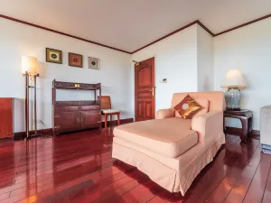Saigon Domaine Luxury Residences