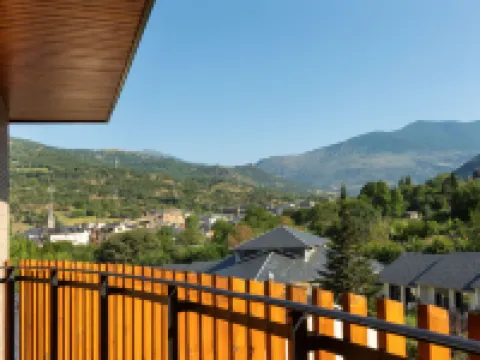 Mainera Hotels in Sort