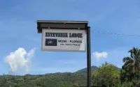 Estevania Lodge Kelimutu Hotels in Koanara