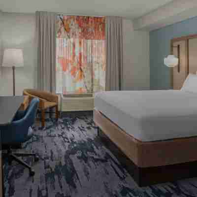 Fairfield Inn & Suites Roanoke Hollins/I-81 Rooms