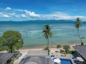 Absolute Beachfront Resort