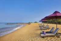 Avani Kalutara Resort - Beach