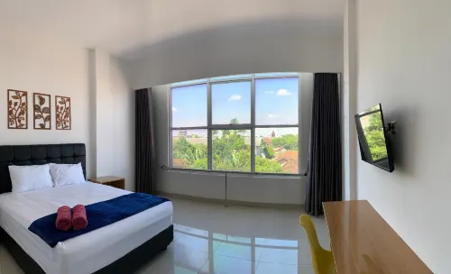 Gayatri Hotel - parking