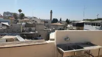 Designed Jaffa Haven with Rooftop by Sea N' Rent Hoteles en Bat Yam