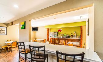 Quality Inn Carbondale University Area