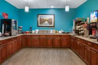 Best Western Plus Springfield Airport Inn - Frühstück