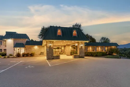 Best Western Plus Waterbury - Stowe Hotels in Montpelier
