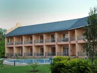 Cresta Marang Gardens Hotel - parking