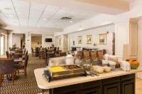 Quality Inn Near Joint Base Andrews-Washington Area Hotel a Camp Springs