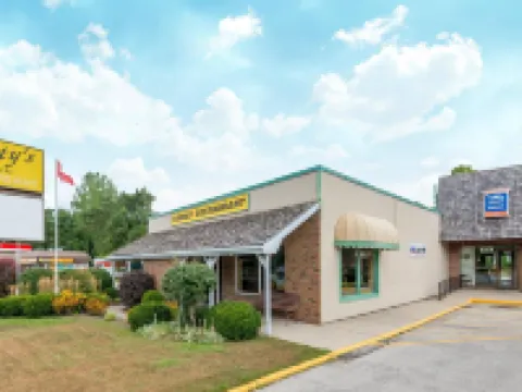 Howard Johnson by Wyndham Tillsonburg Hotels in Oxford County