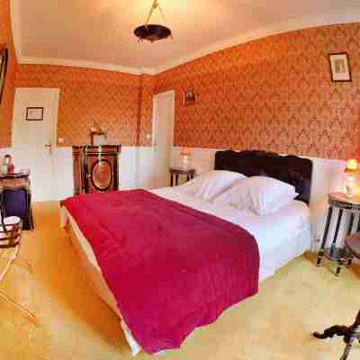 Logis Hôtel & Restaurant Chateau de la Marjolaine Rooms
