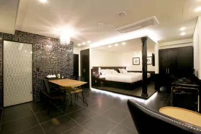 Hotel Lavieen